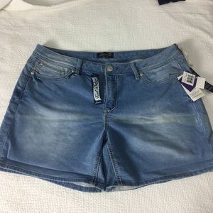 NWT Women/'s Powell Blue Seven 7 Knit Denim Jean Shorts Size 4
